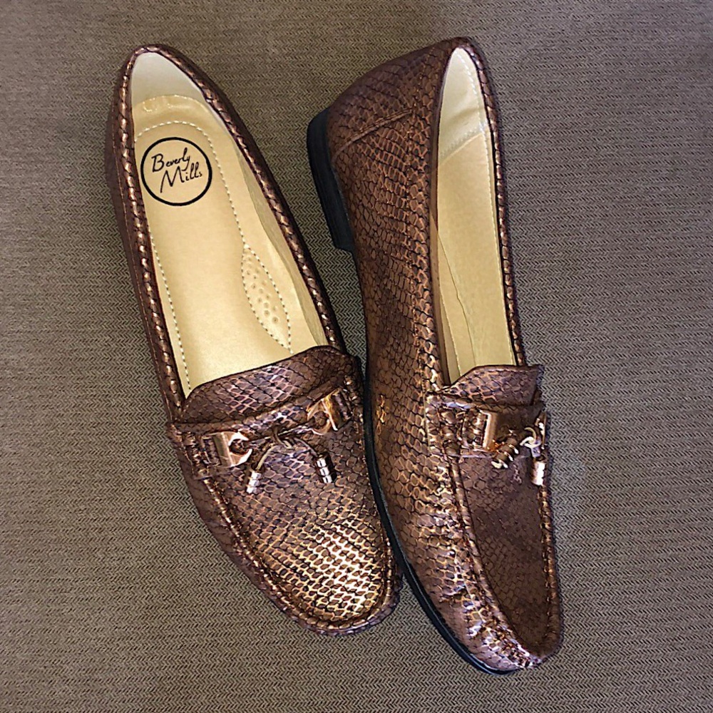 🆕 Beverly Mills✨ ‘Golden’ Loafers